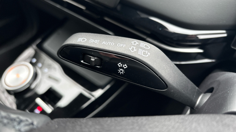 MG MG4 125kW SE [Nav] EV 49kWh 5dr Auto Electric Hatchback